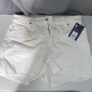 BRAND NEW Universal Thread shorts